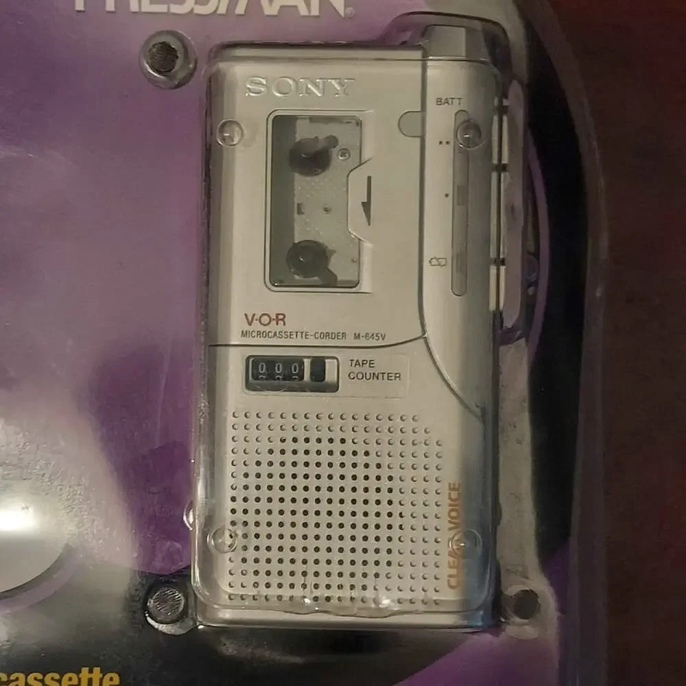 FACTORY SEALED 2001 Sony Pressman Micro Cassette Recorder M-645V + MC-90 6-Pack